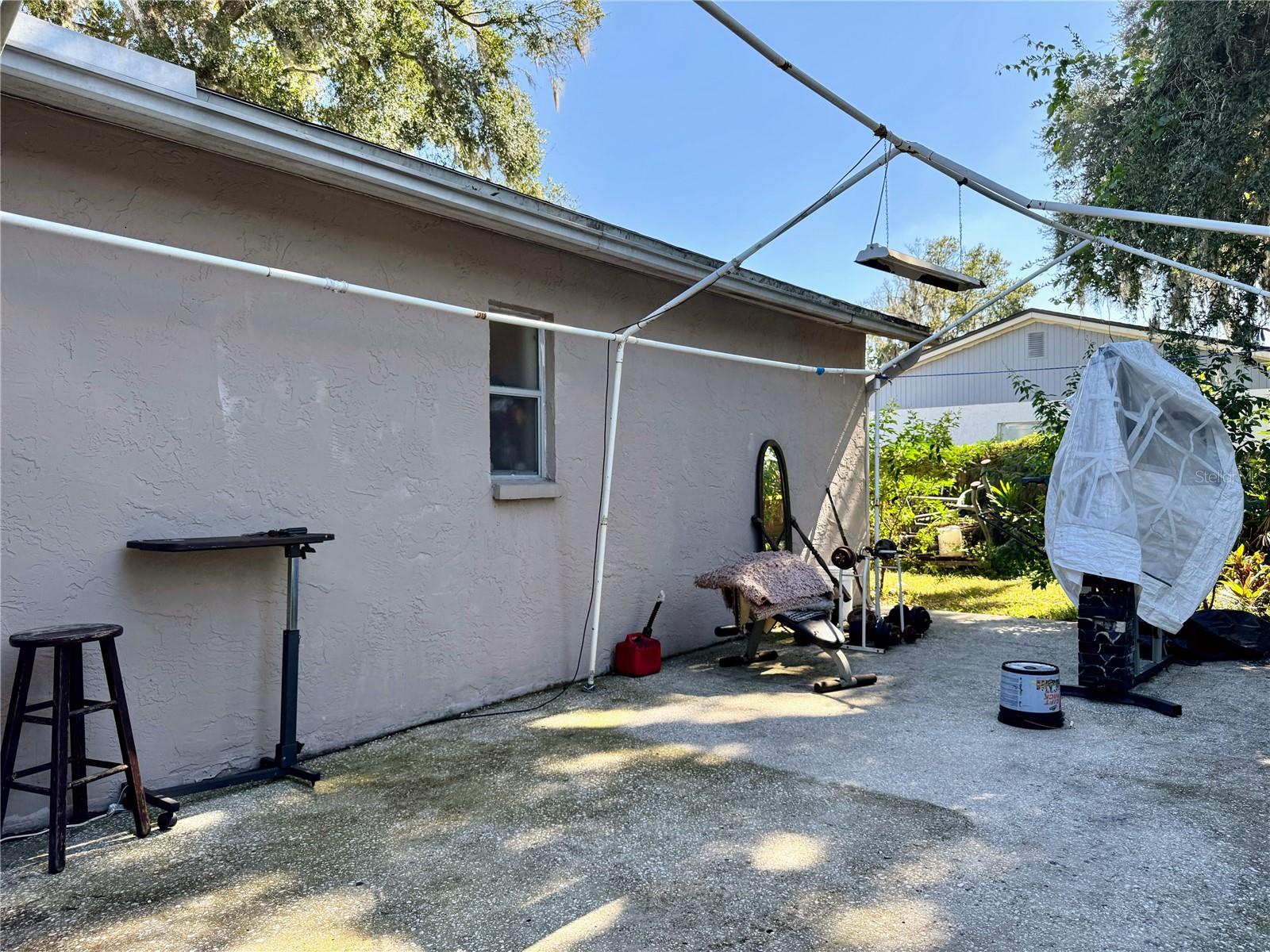 BRANDON FOREST SUB - Residential Lease