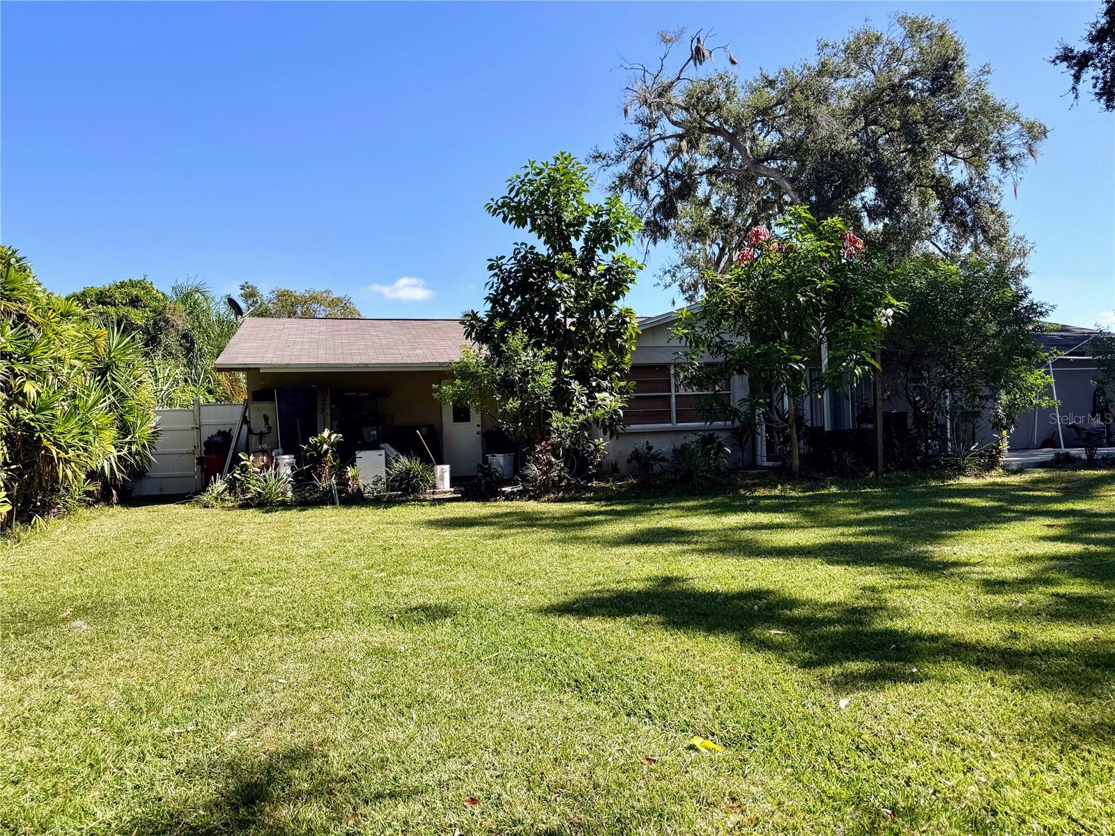 BRANDON FOREST SUB - Residential Lease