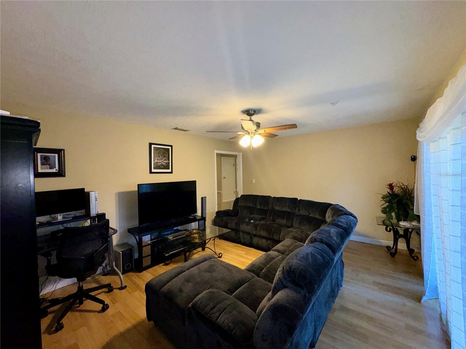 BRANDON FOREST SUB - Residential Lease