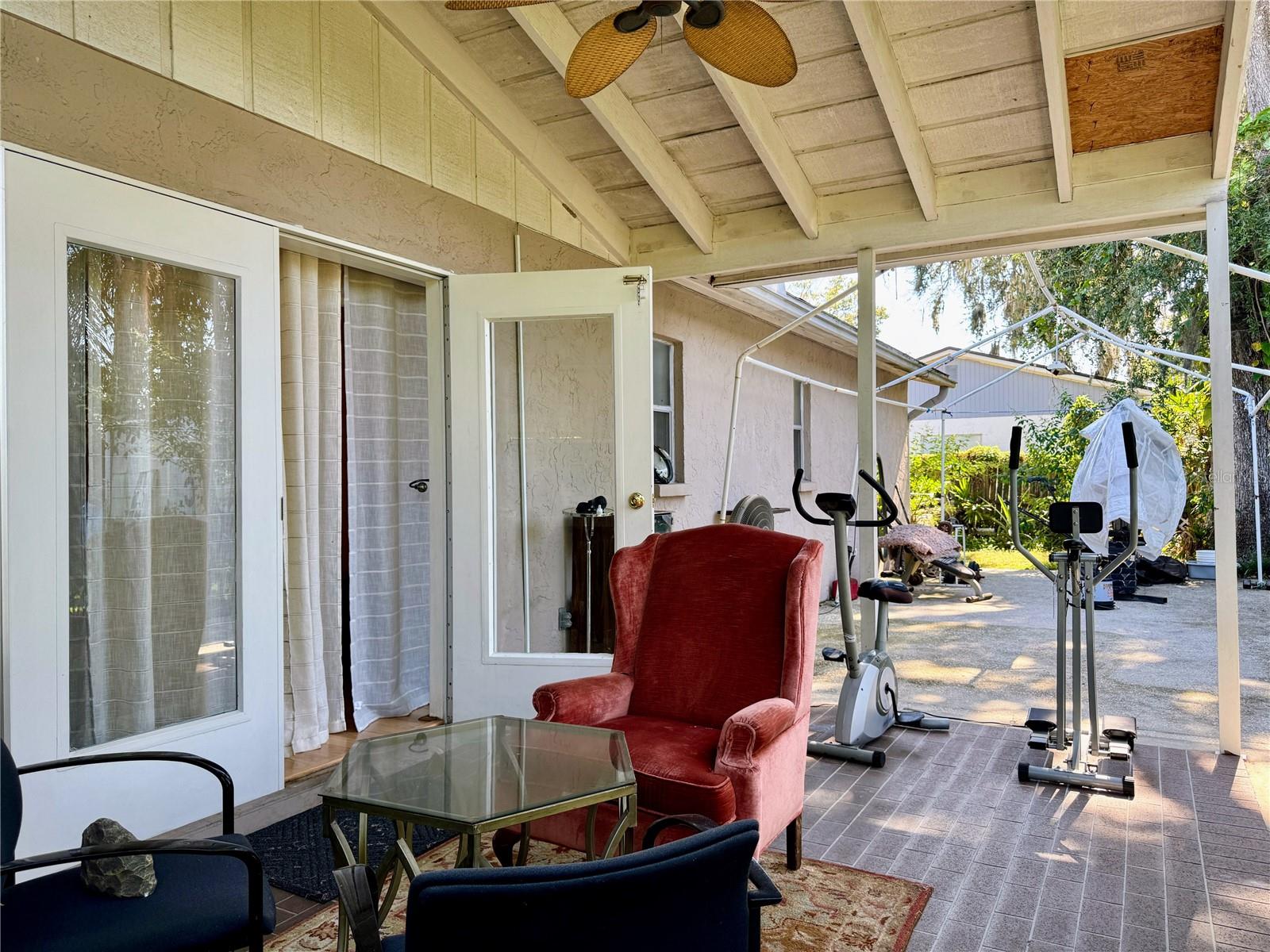 BRANDON FOREST SUB - Residential Lease