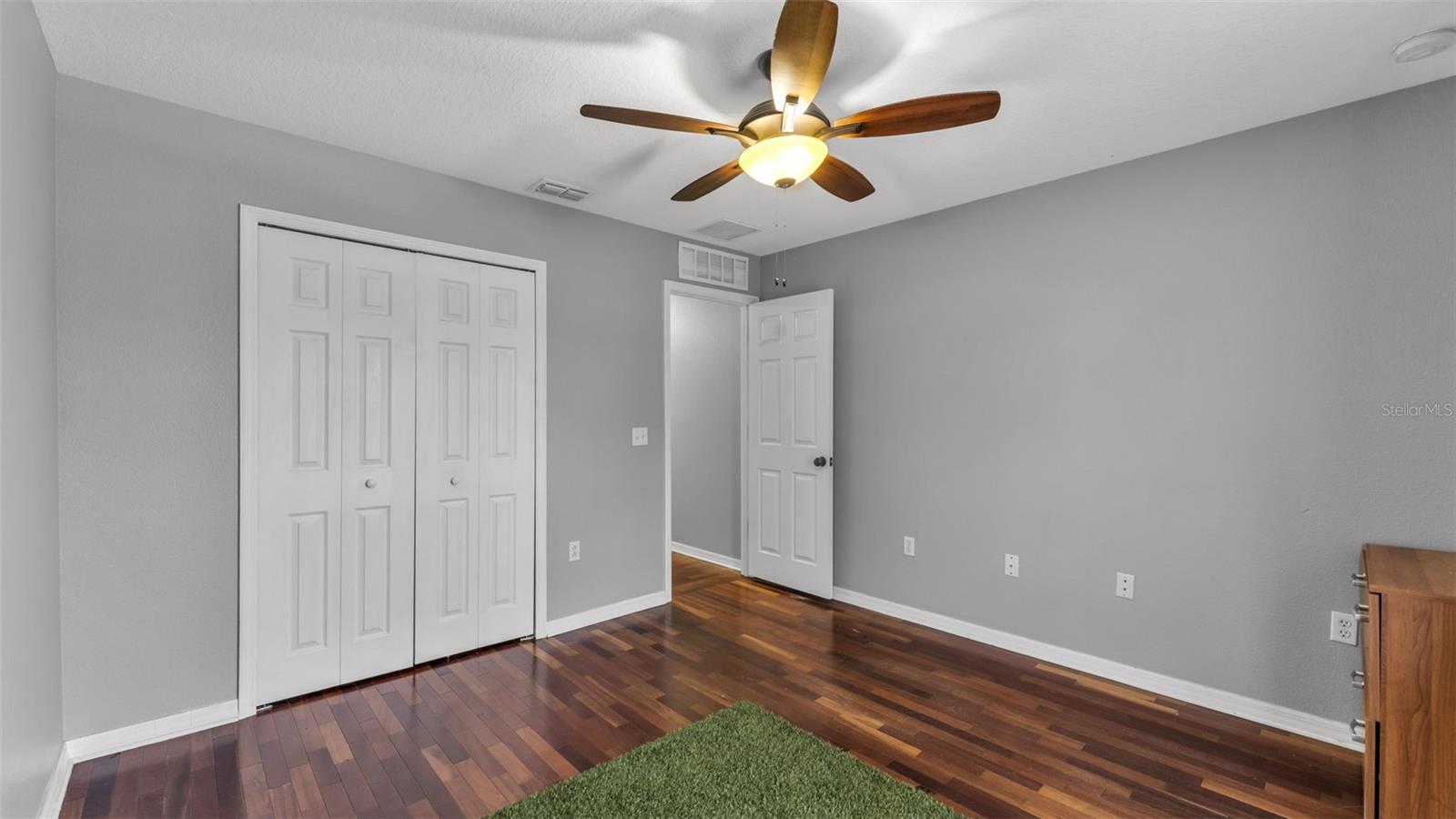 SPANISH OAKS - Residential