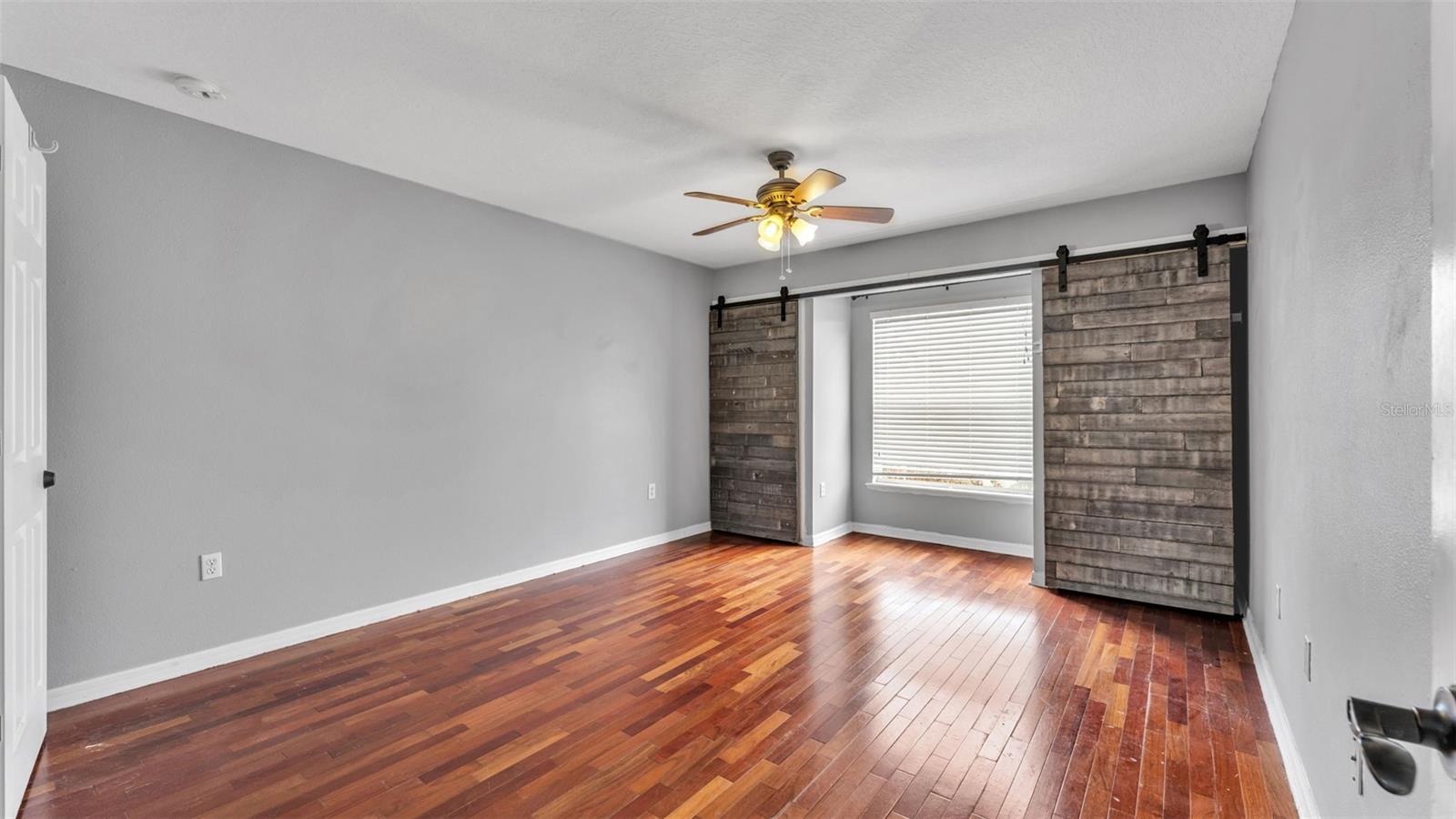 SPANISH OAKS - Residential