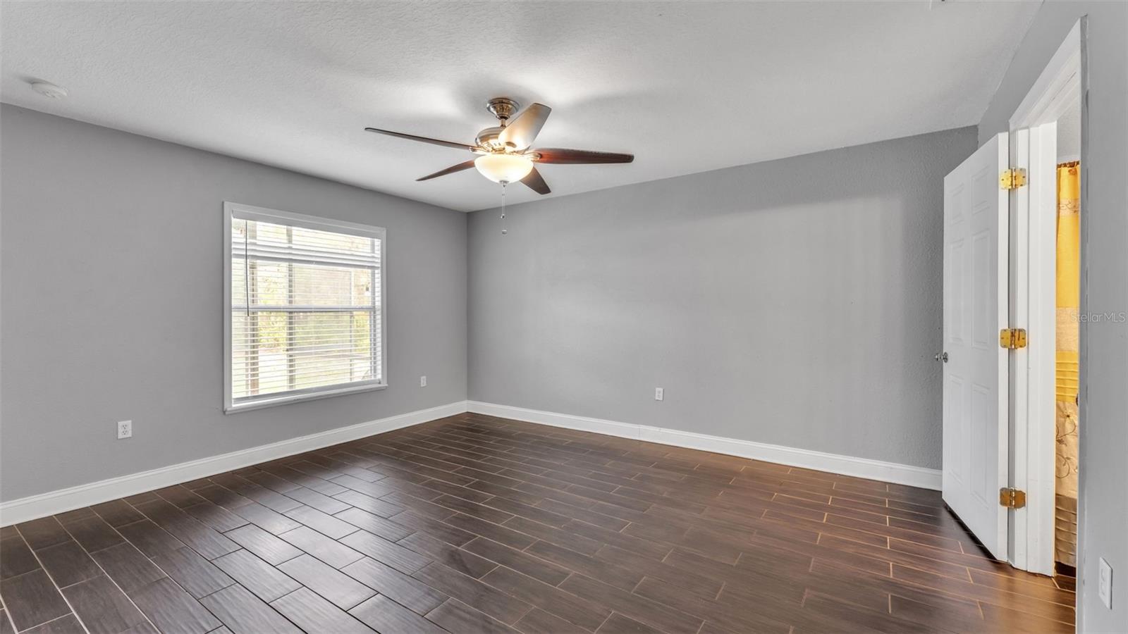 SPANISH OAKS - Residential