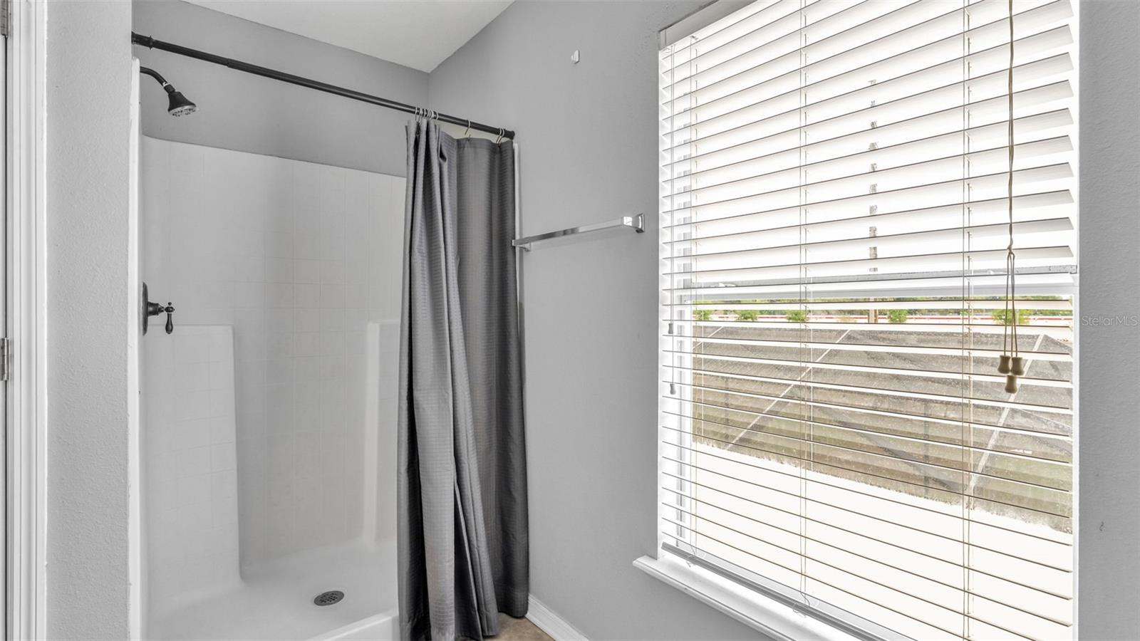 SPANISH OAKS - Residential