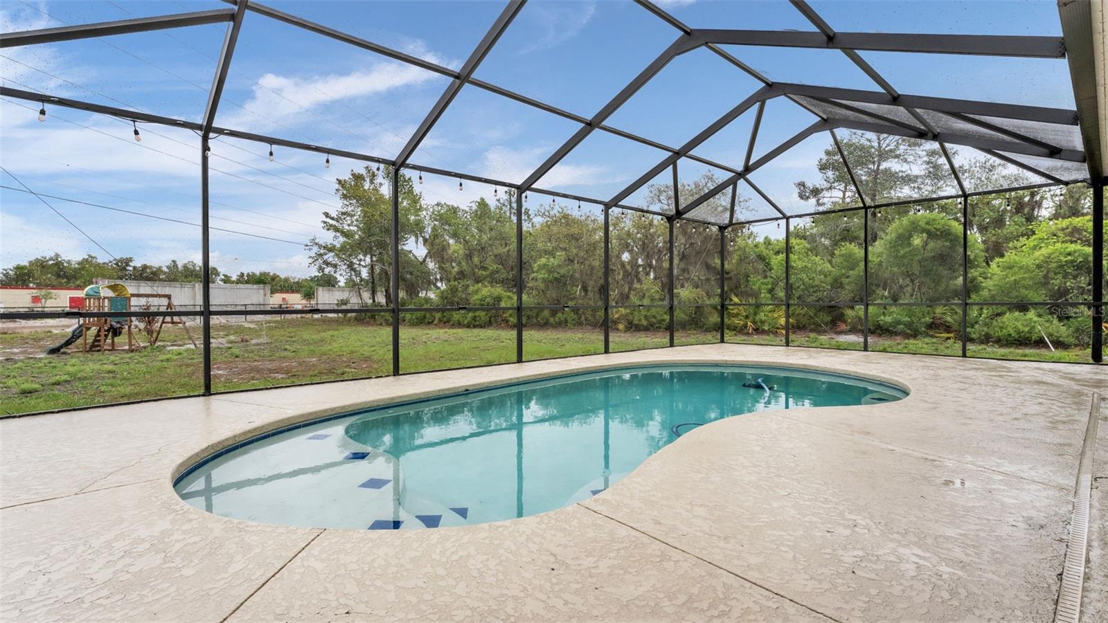 SPANISH OAKS - Residential