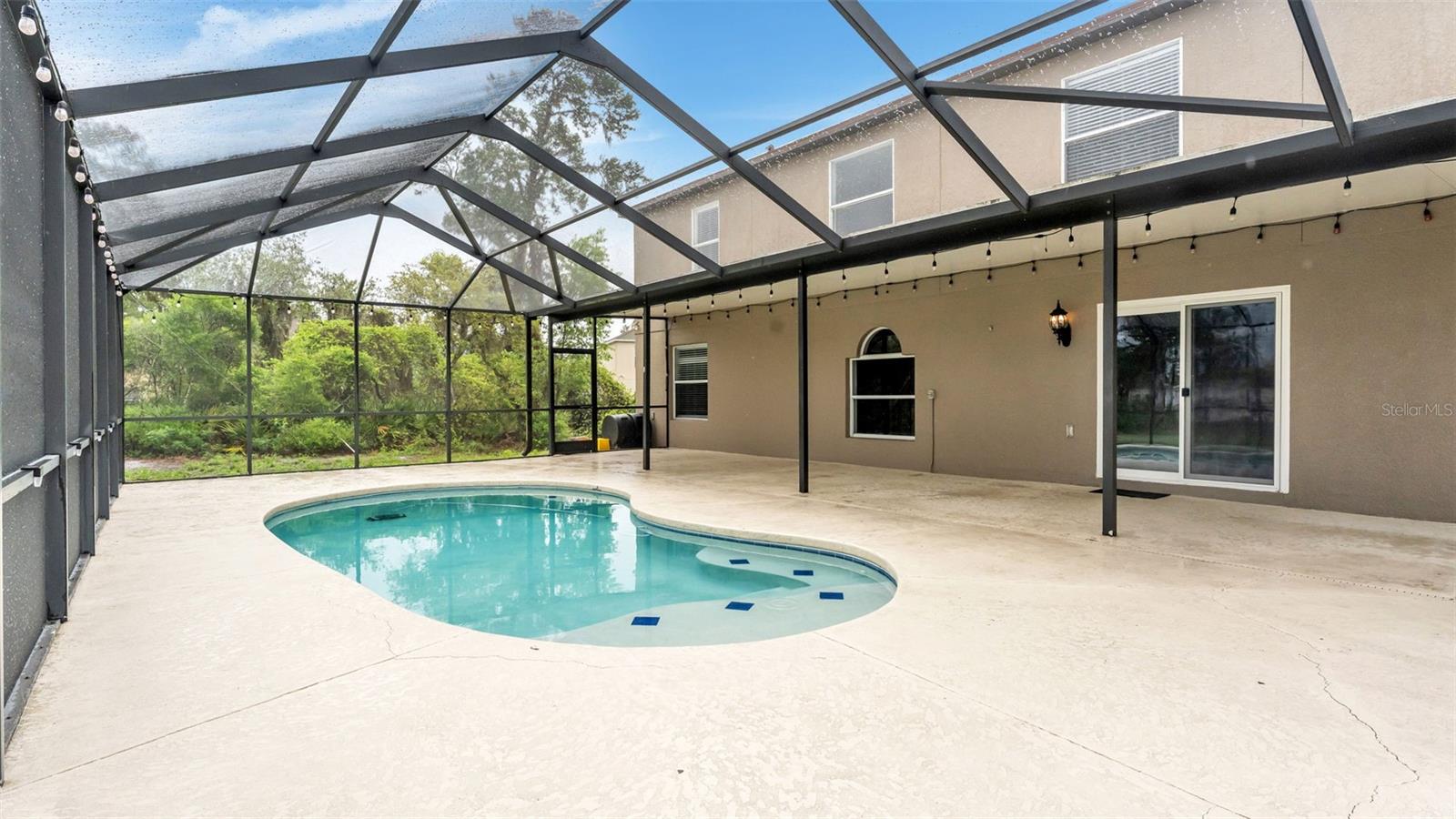 SPANISH OAKS - Residential