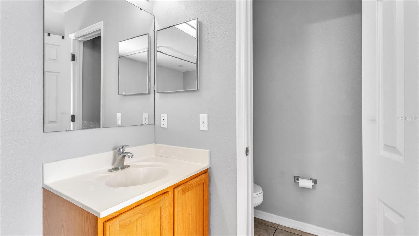 SPANISH OAKS - Residential