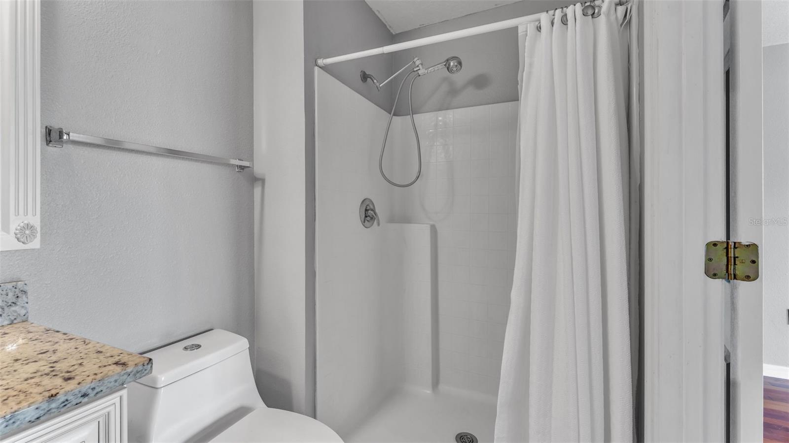 SPANISH OAKS - Residential