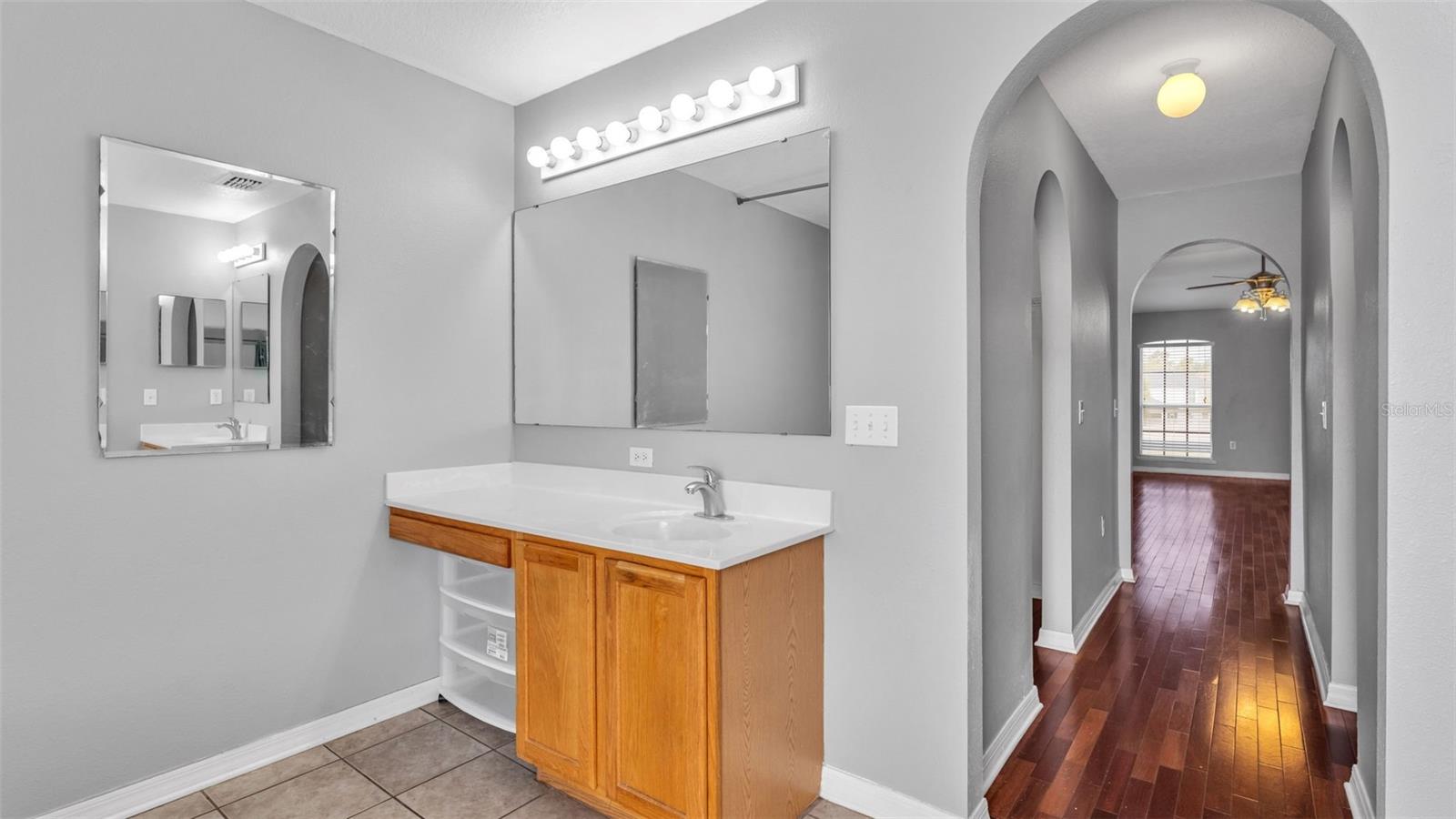 SPANISH OAKS - Residential