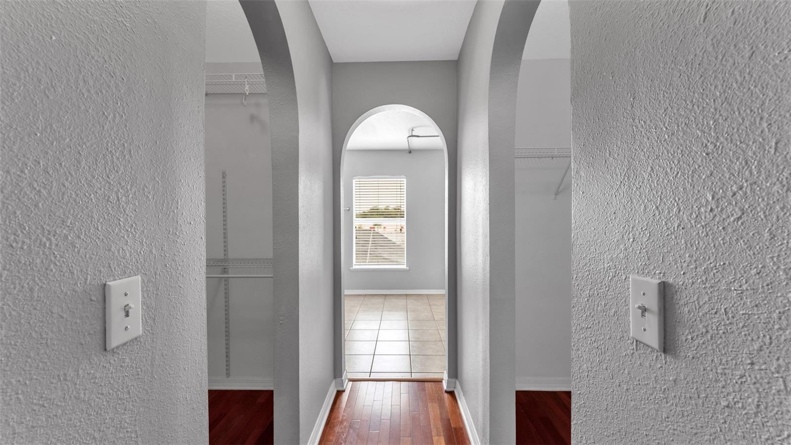 SPANISH OAKS - Residential