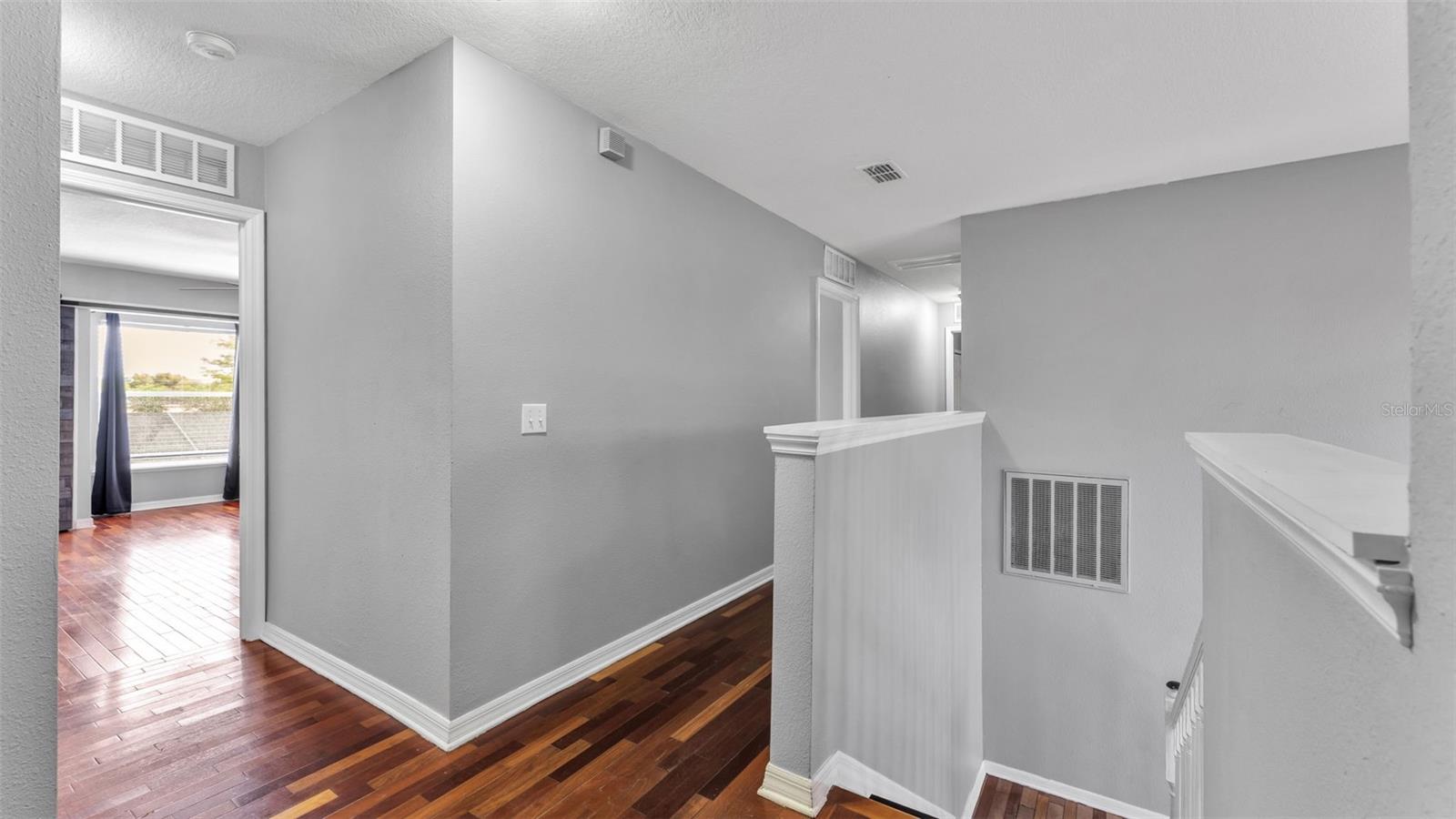 SPANISH OAKS - Residential