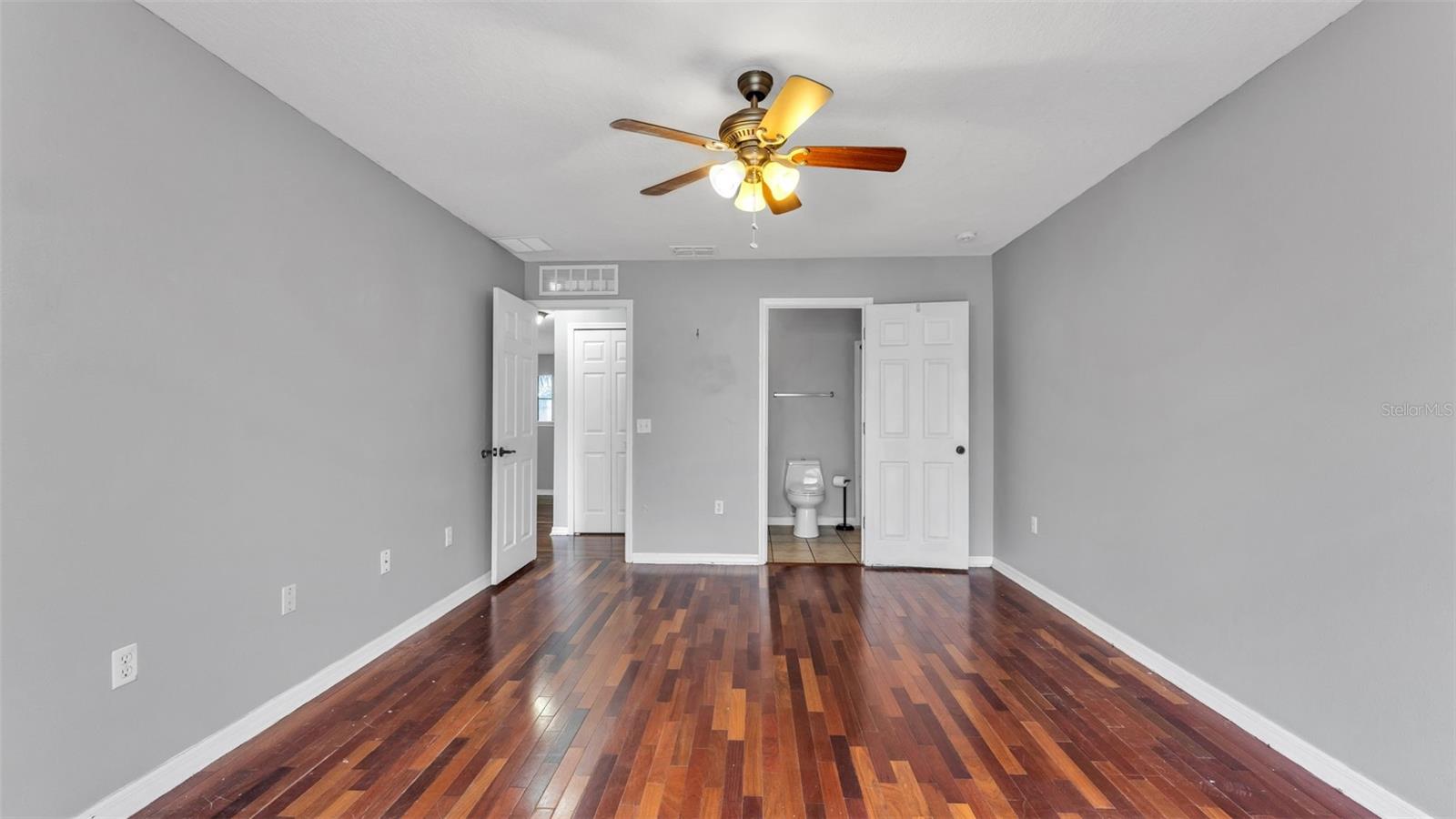 SPANISH OAKS - Residential