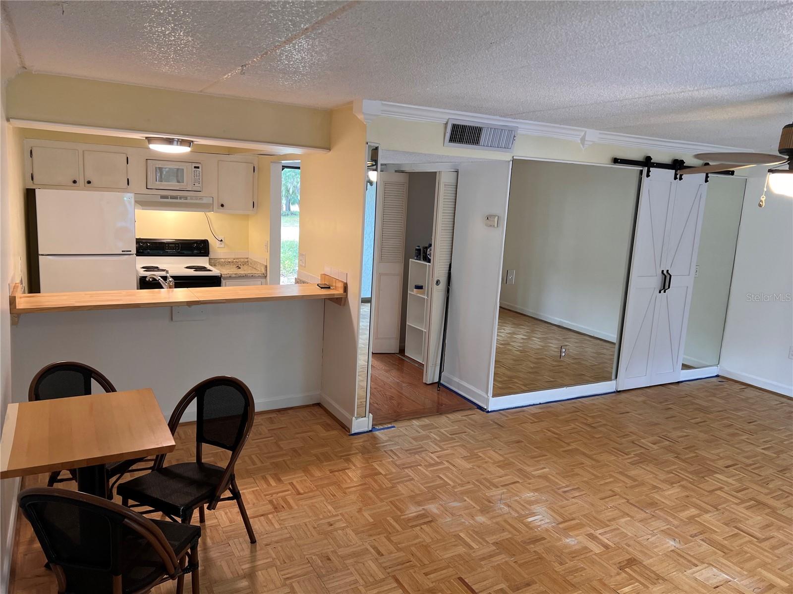 HARBOUR TOWNE CONDO - Residential