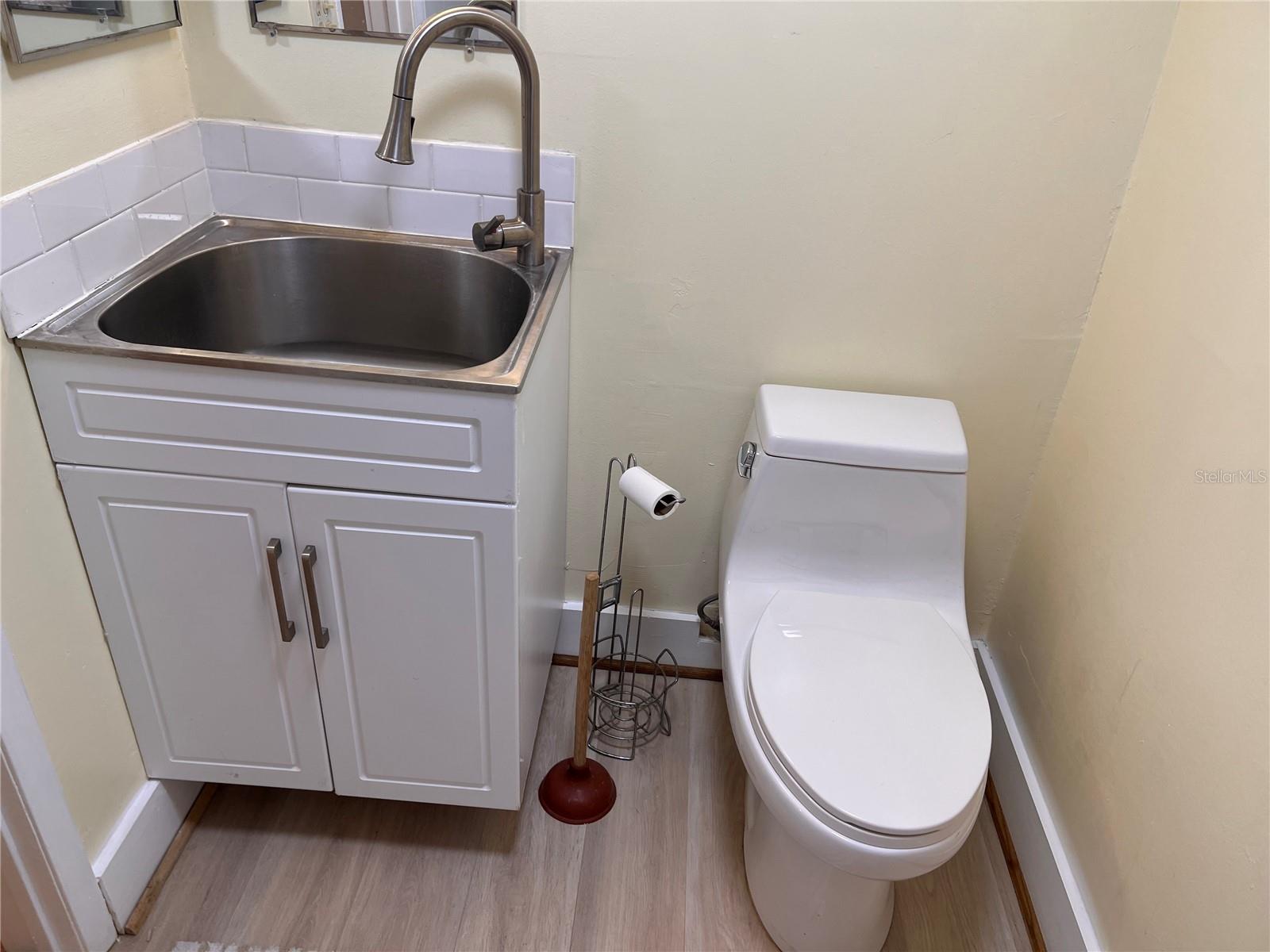 HARBOUR TOWNE CONDO - Residential