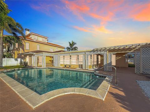 1135 81ST STREET S ST PETERSBURG FL 33707