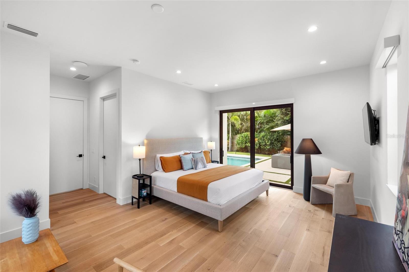 POINSETTIA PARK 2 - Residential