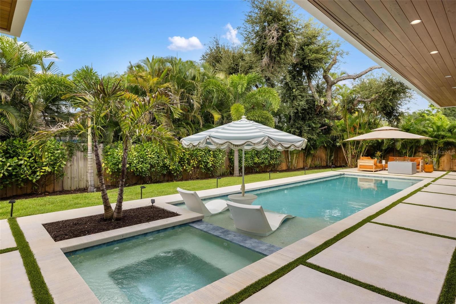 POINSETTIA PARK 2 - Residential