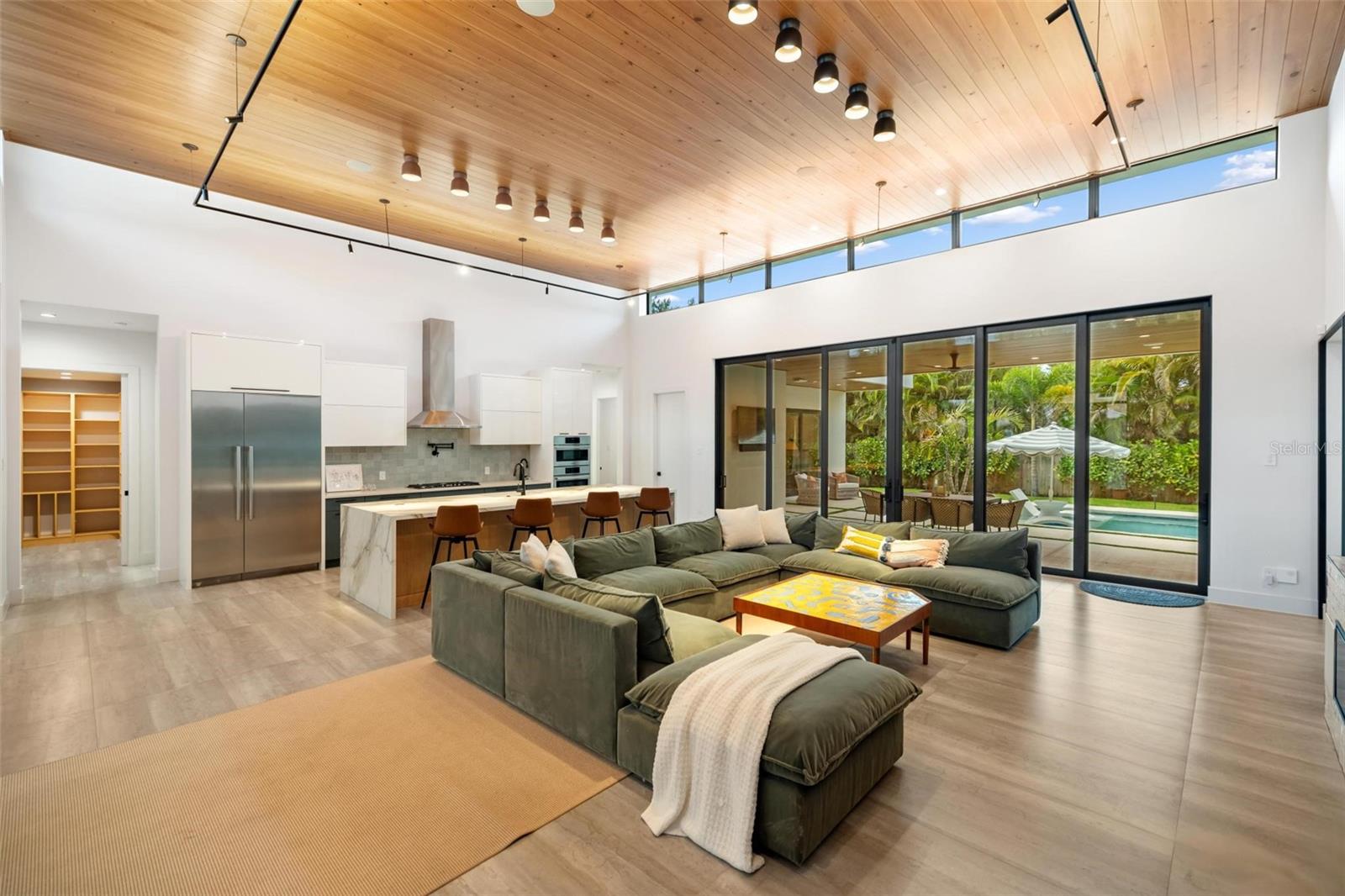 POINSETTIA PARK 2 - Residential