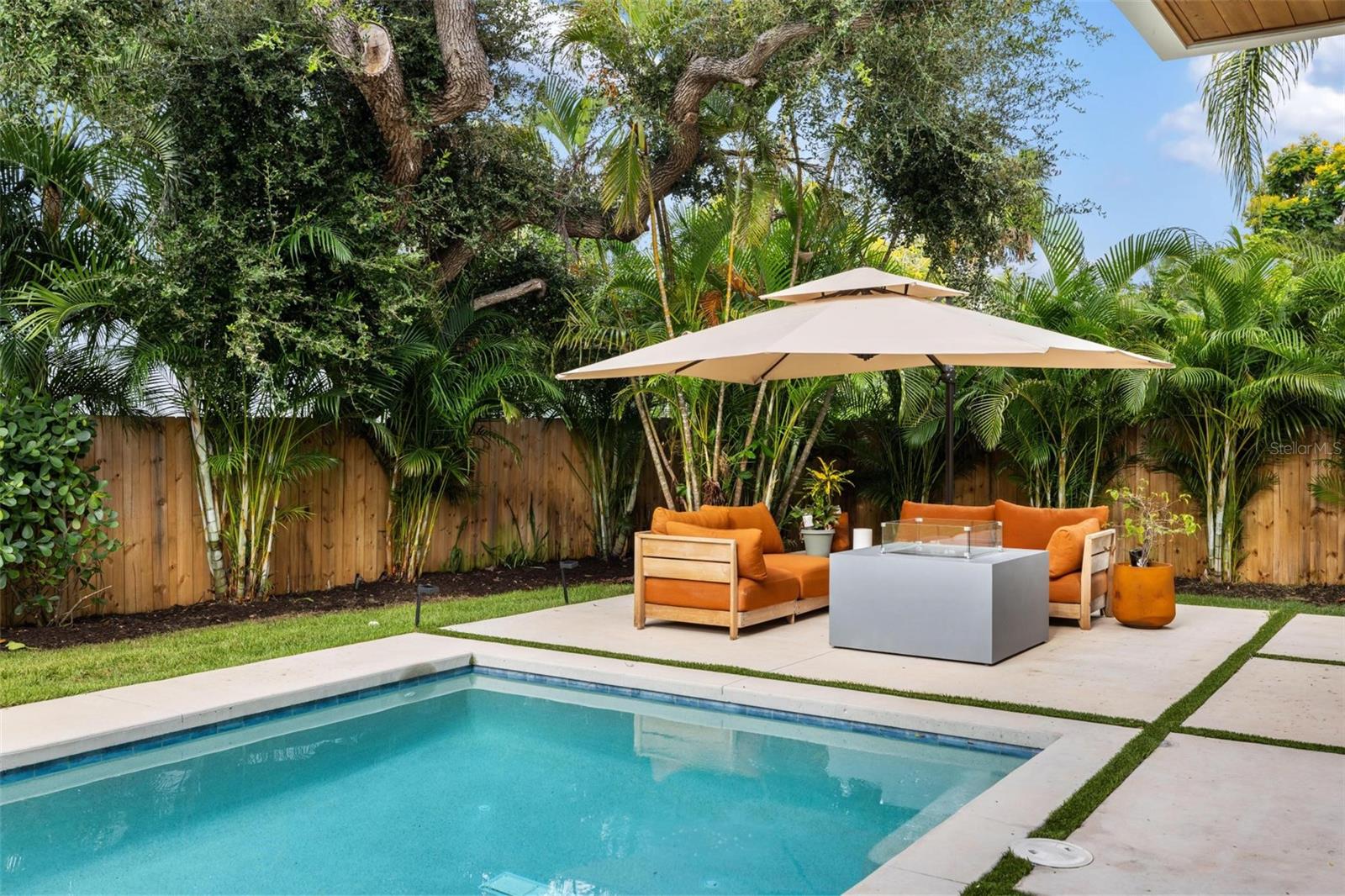 POINSETTIA PARK 2 - Residential