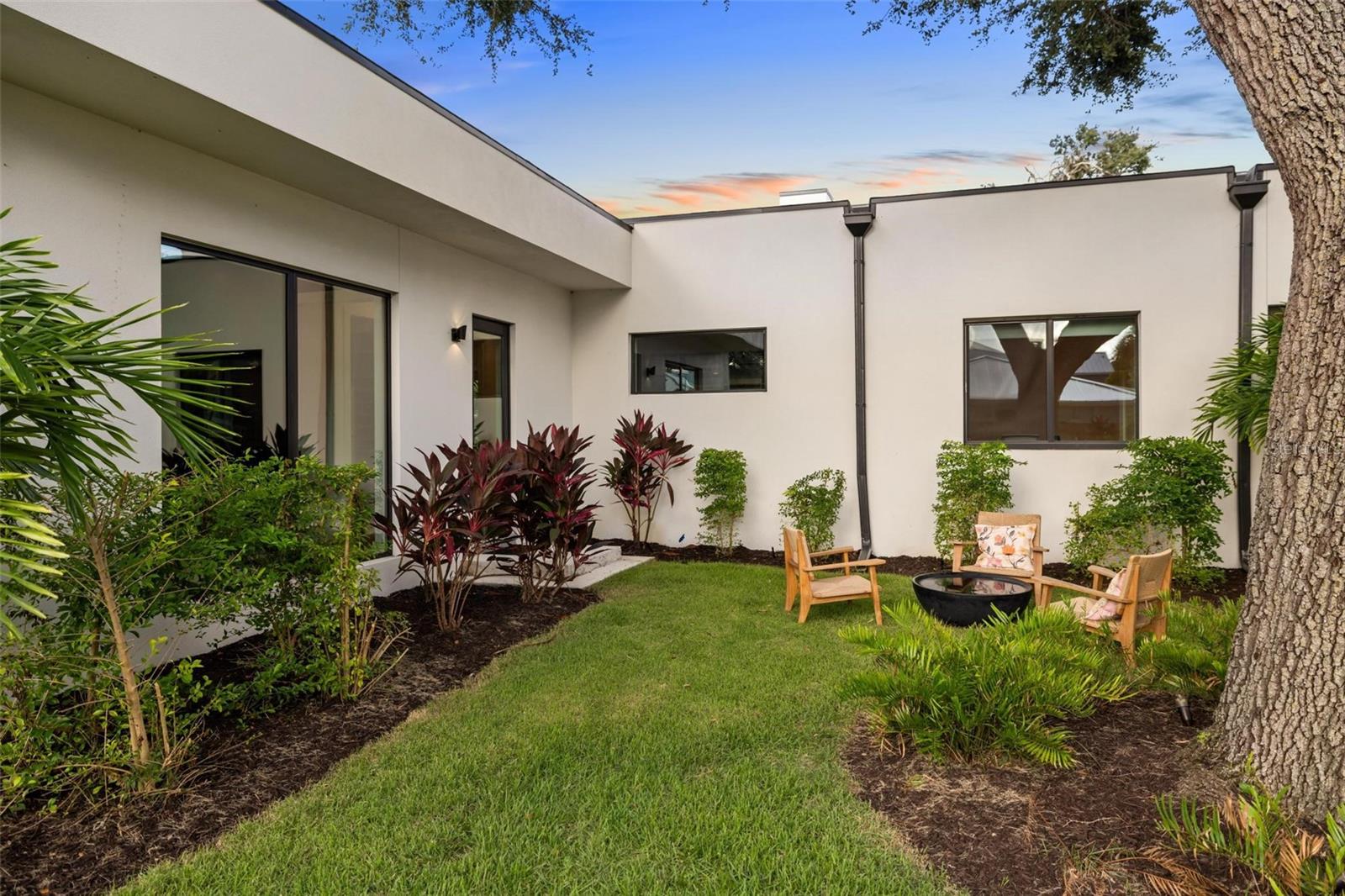 POINSETTIA PARK 2 - Residential