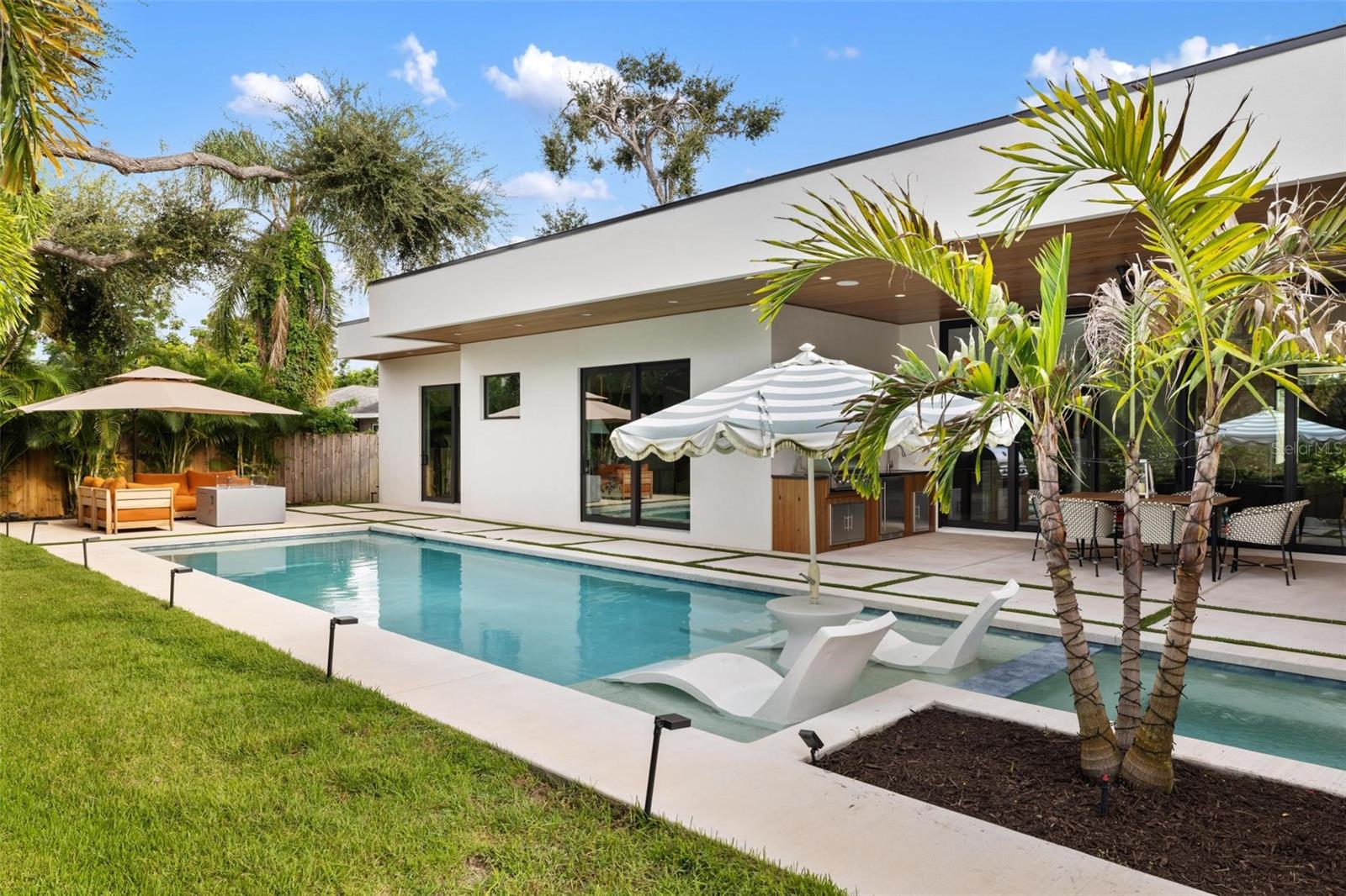 POINSETTIA PARK 2 - Residential