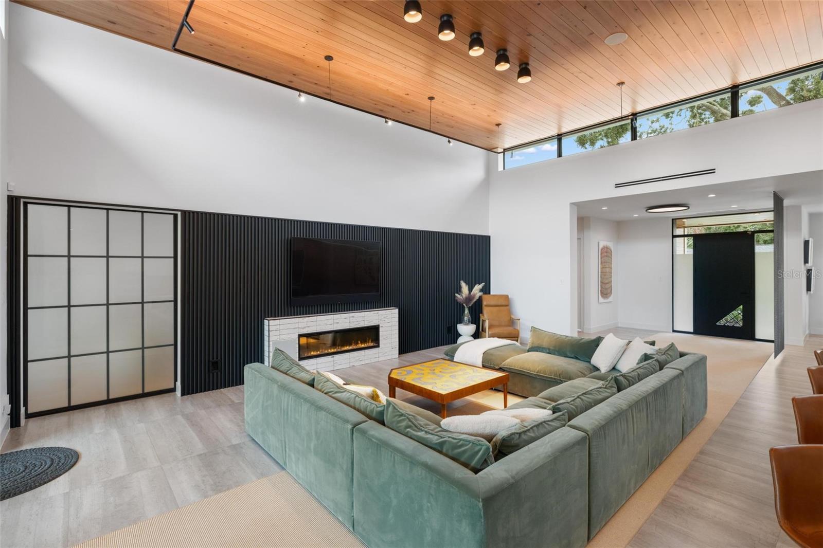 POINSETTIA PARK 2 - Residential