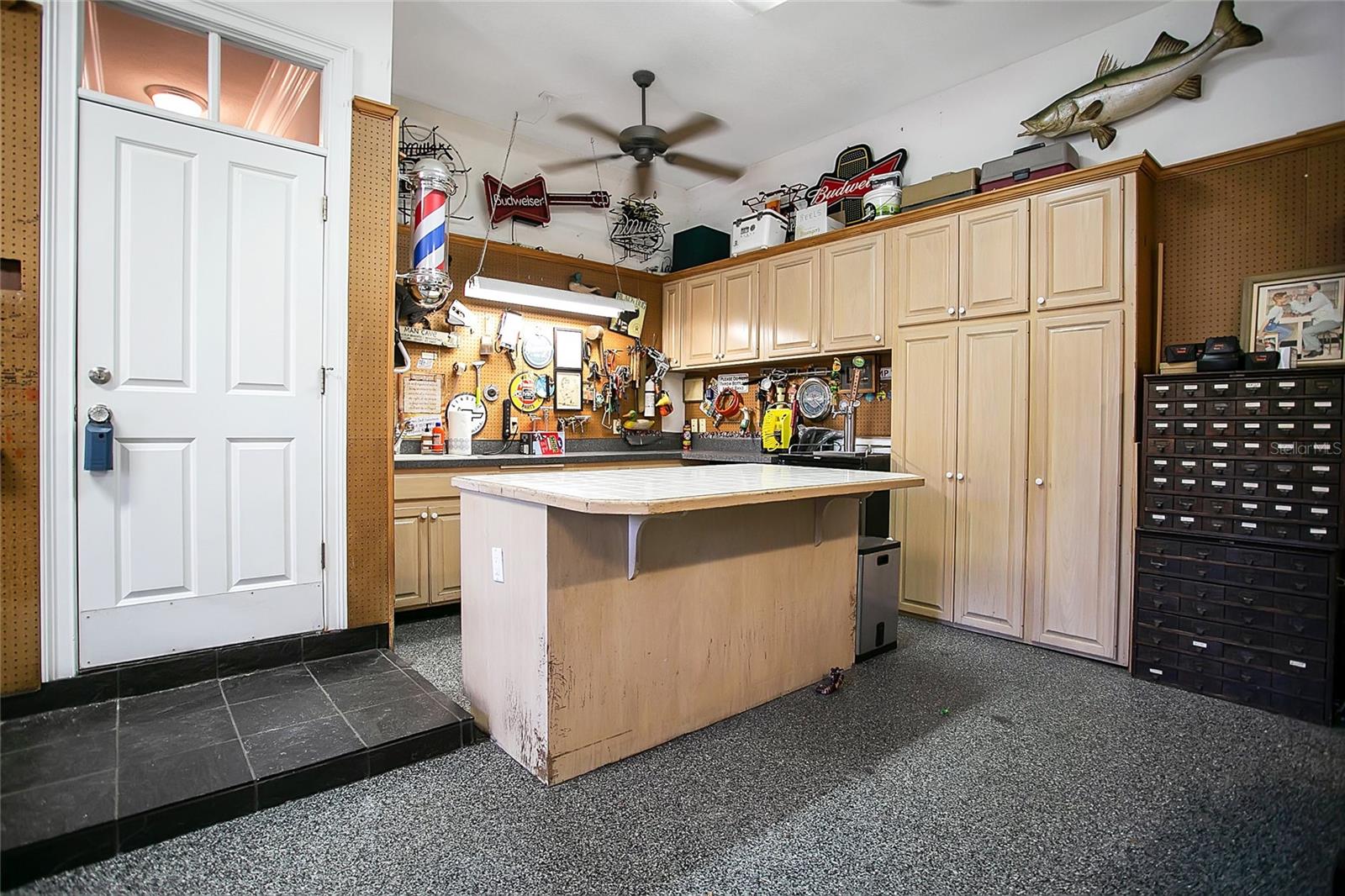 RIVER OAKS - Residential