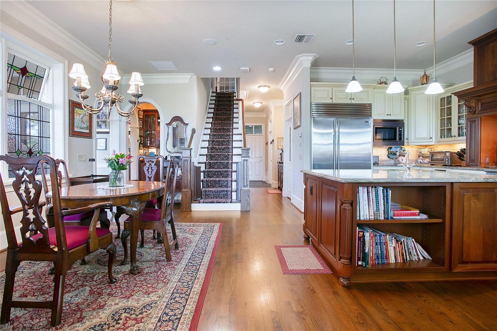 RIVER OAKS - Residential