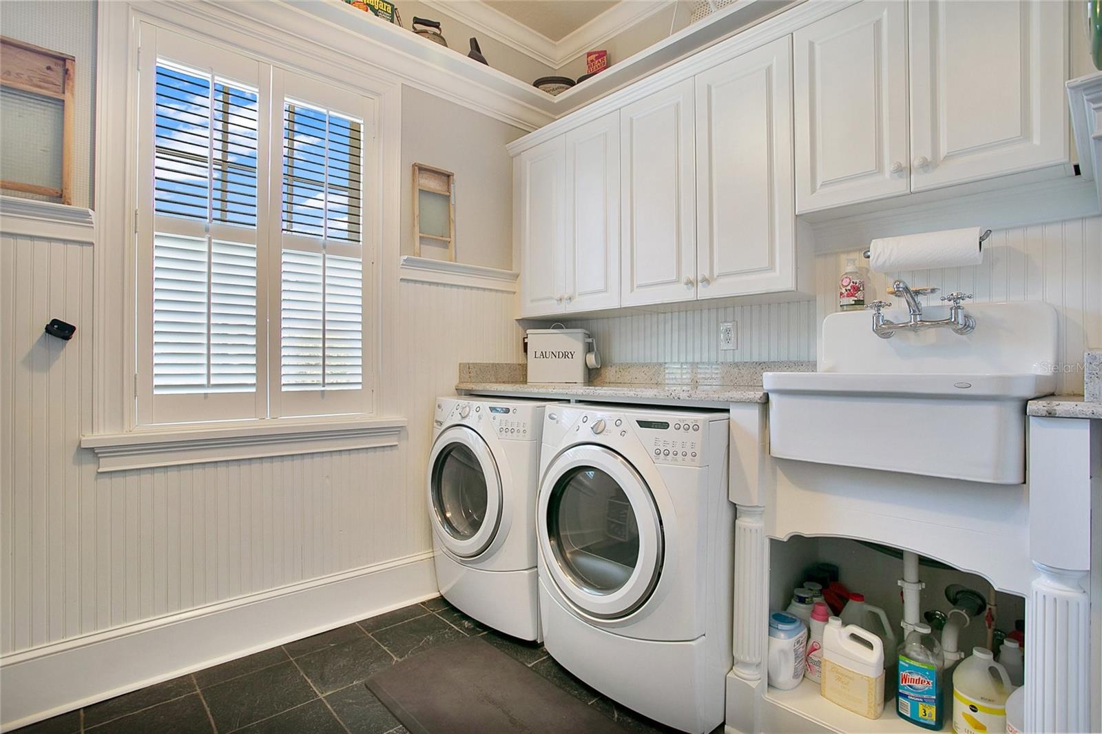 RIVER OAKS - Residential