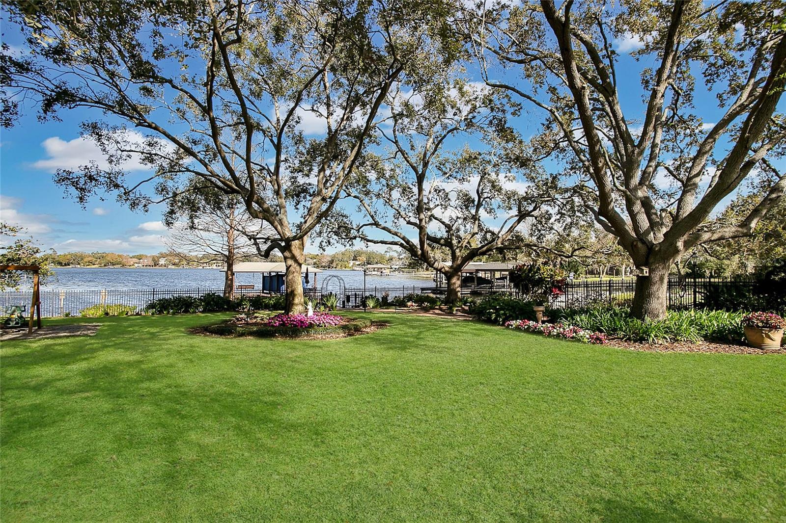 RIVER OAKS - Residential