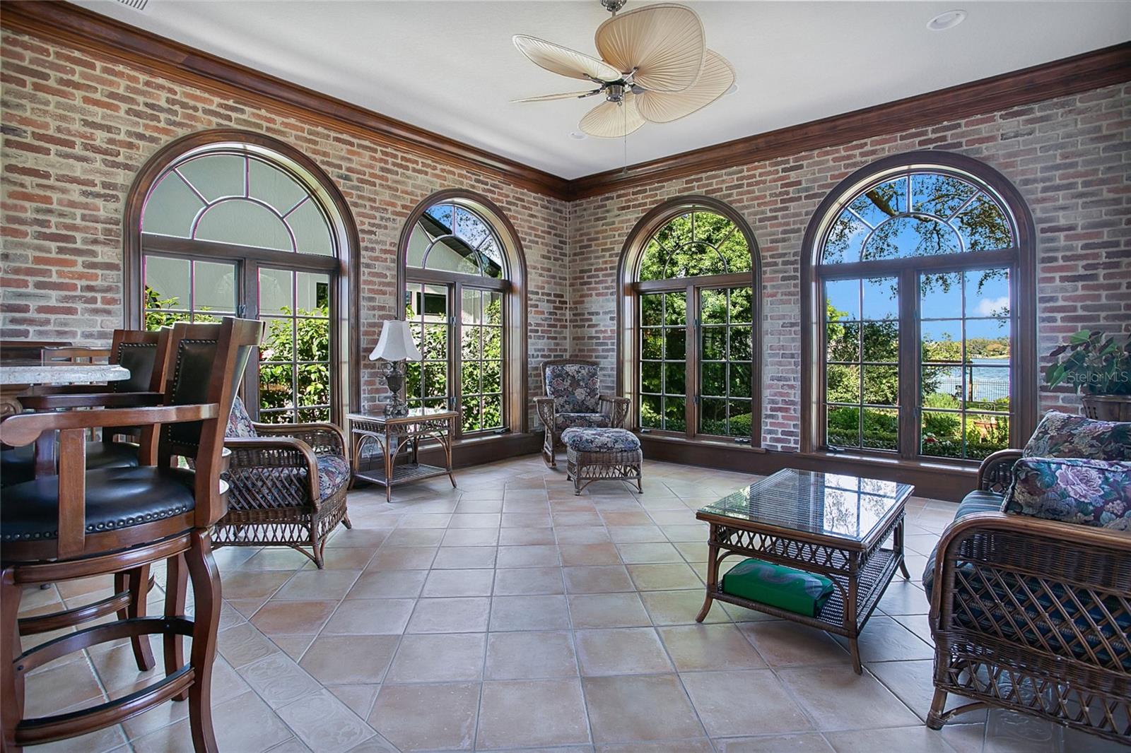 RIVER OAKS - Residential