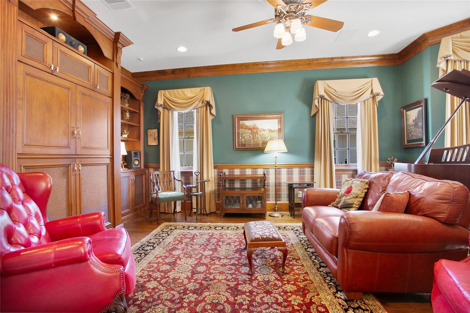 RIVER OAKS - Residential