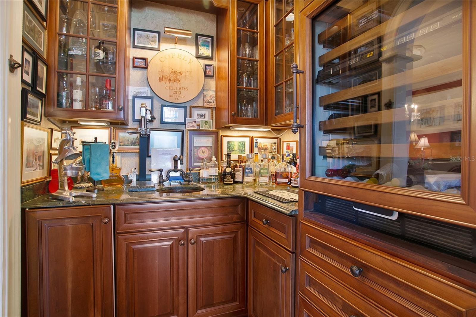 RIVER OAKS - Residential