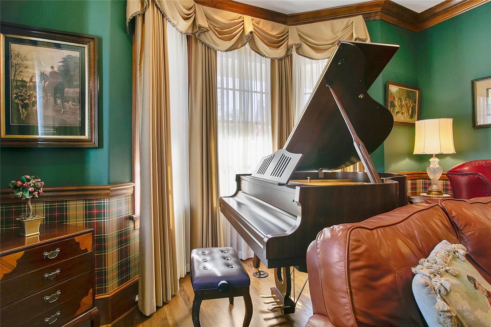 RIVER OAKS - Residential