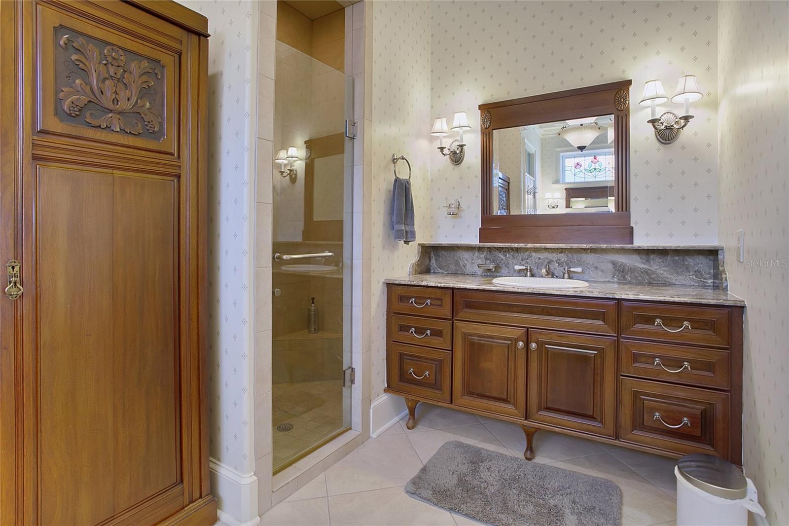 RIVER OAKS - Residential