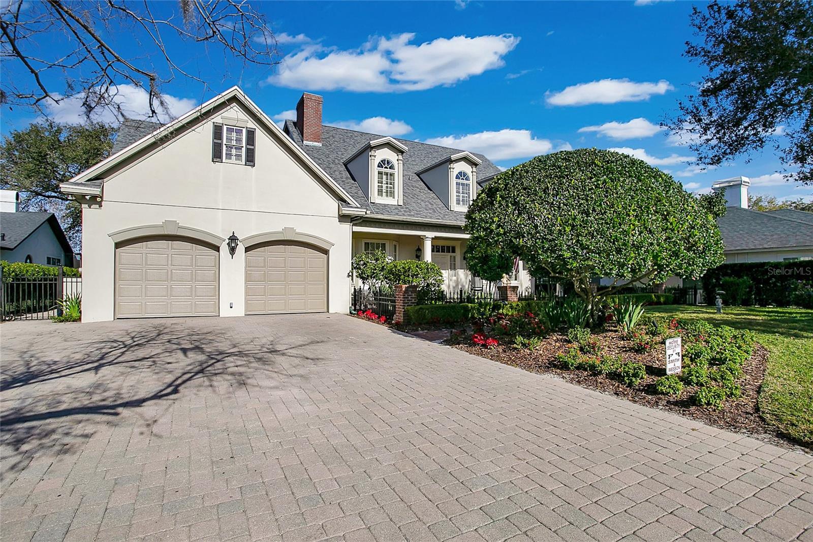 RIVER OAKS - Residential