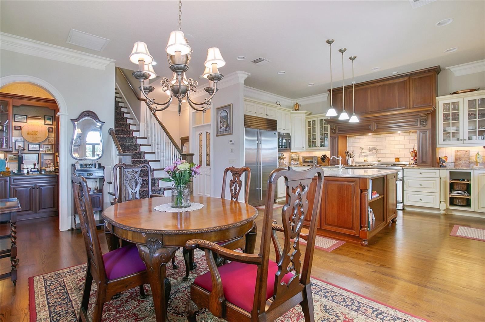 RIVER OAKS - Residential