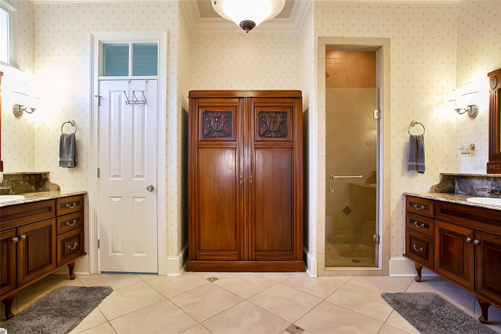 RIVER OAKS - Residential