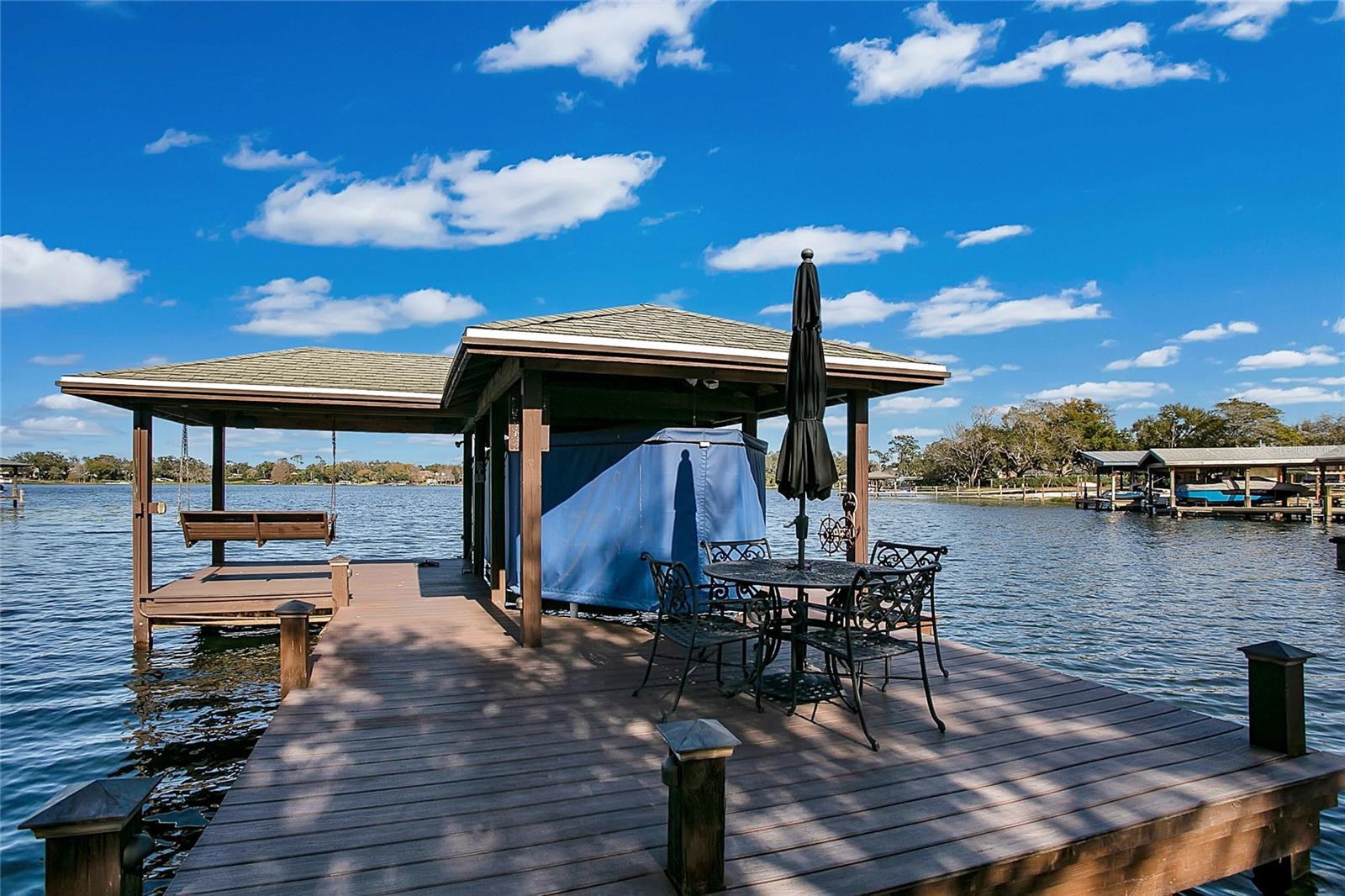 RIVER OAKS - Residential