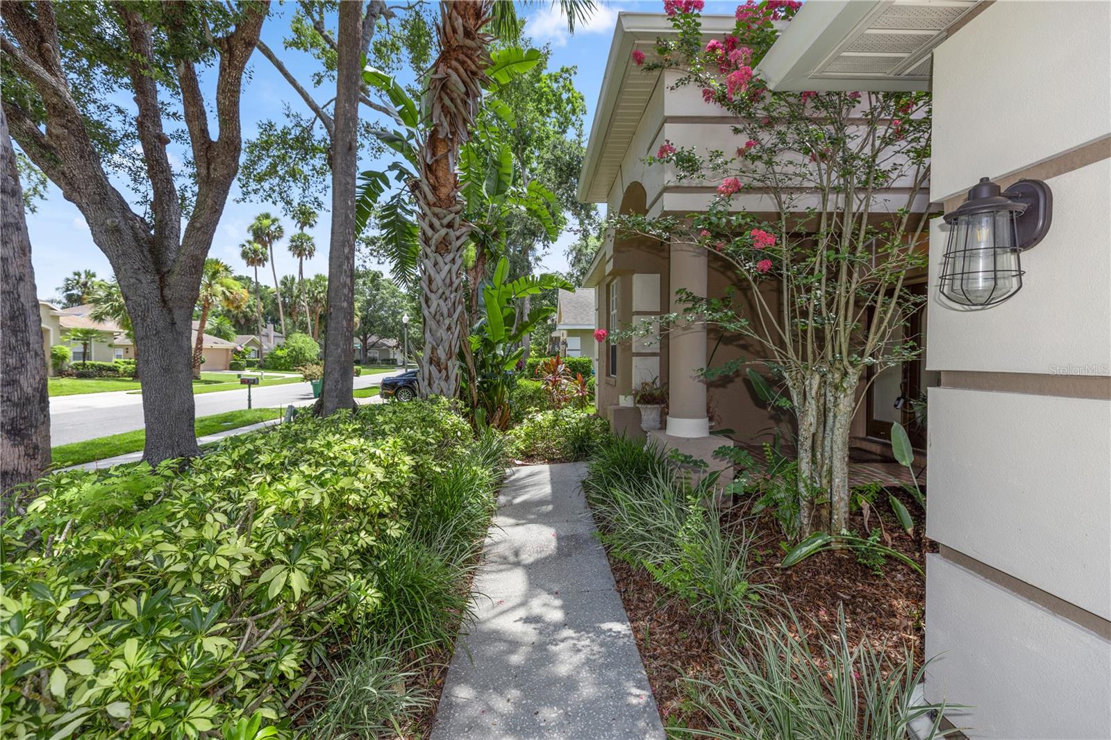 433 WOODCREST STREET