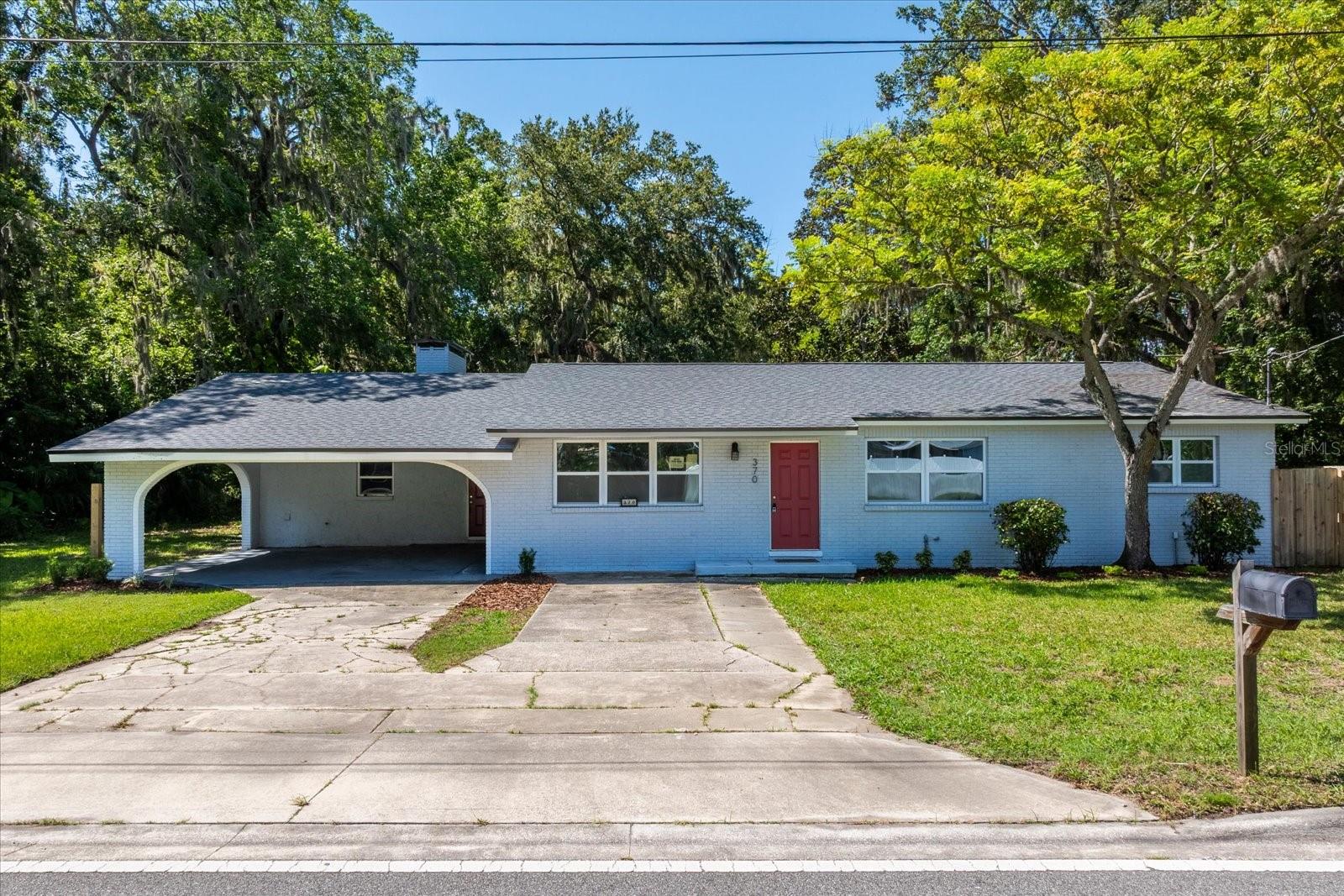 370 HAND AVENUE