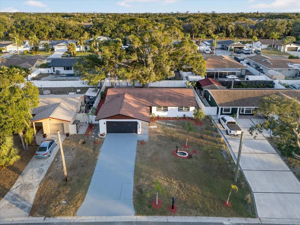 Photo of 5819 Tampa Shores Boulevard, Tampa, FL 33615 (MLS # TB8452483)