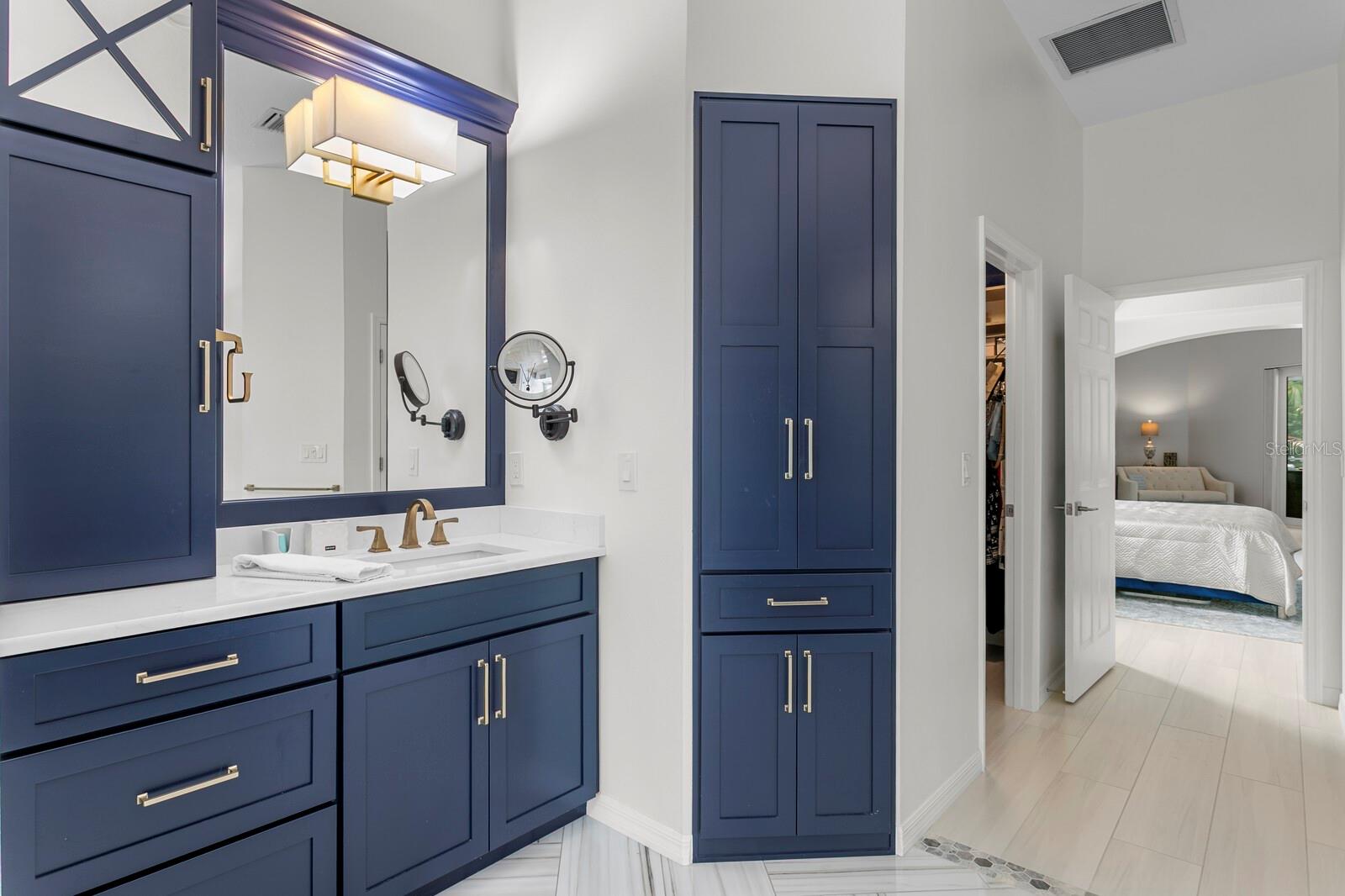 TAMPA PALMS AREA 4 PRCL 21 R - Residential