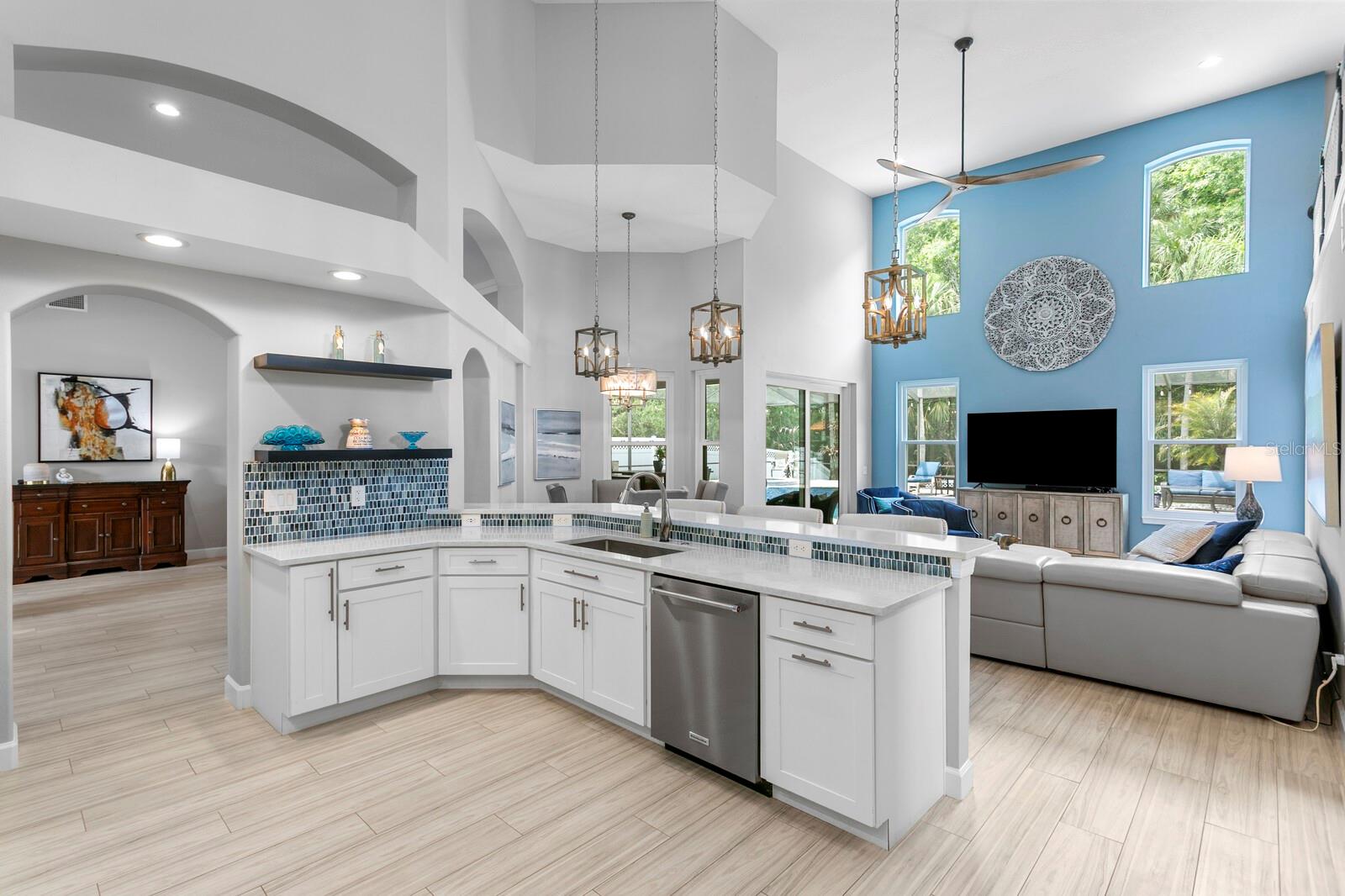 TAMPA PALMS AREA 4 PRCL 21 R - Residential