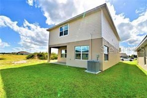 A home in WINTER HAVEN