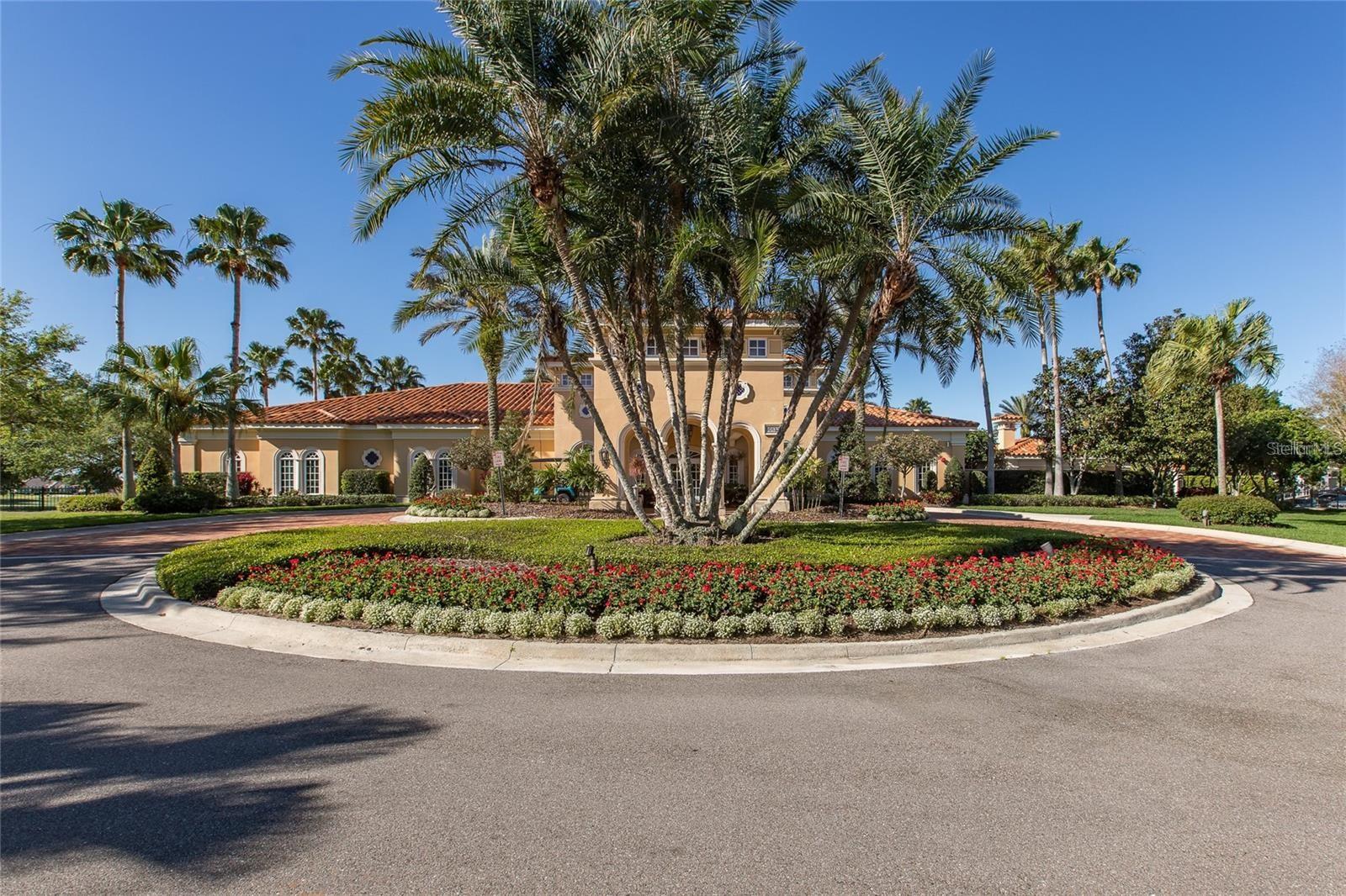 CHAMPIONS CLUB - Residential