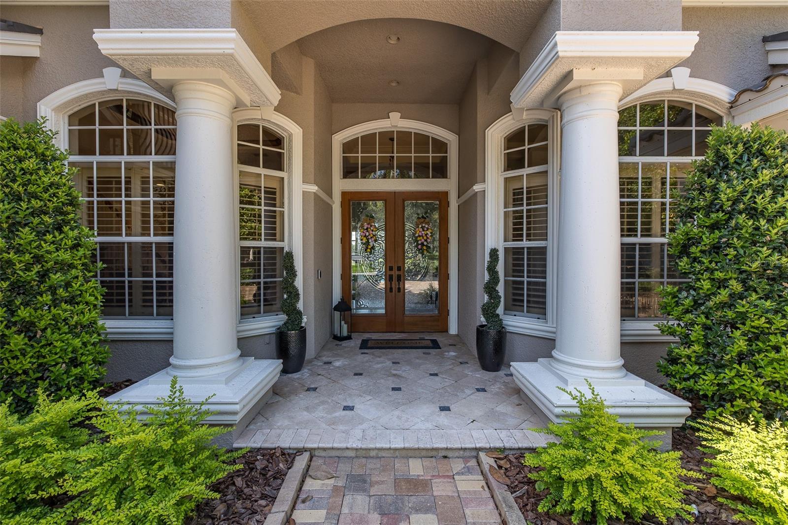 CHAMPIONS CLUB - Residential