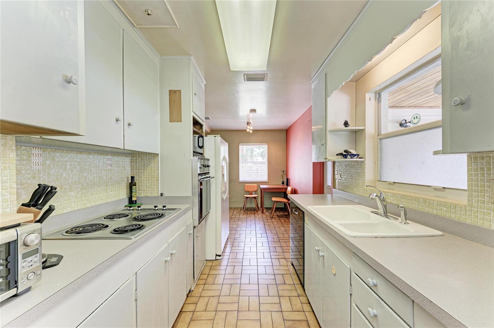 HOMELANDS DEV CORP SUB - Residential