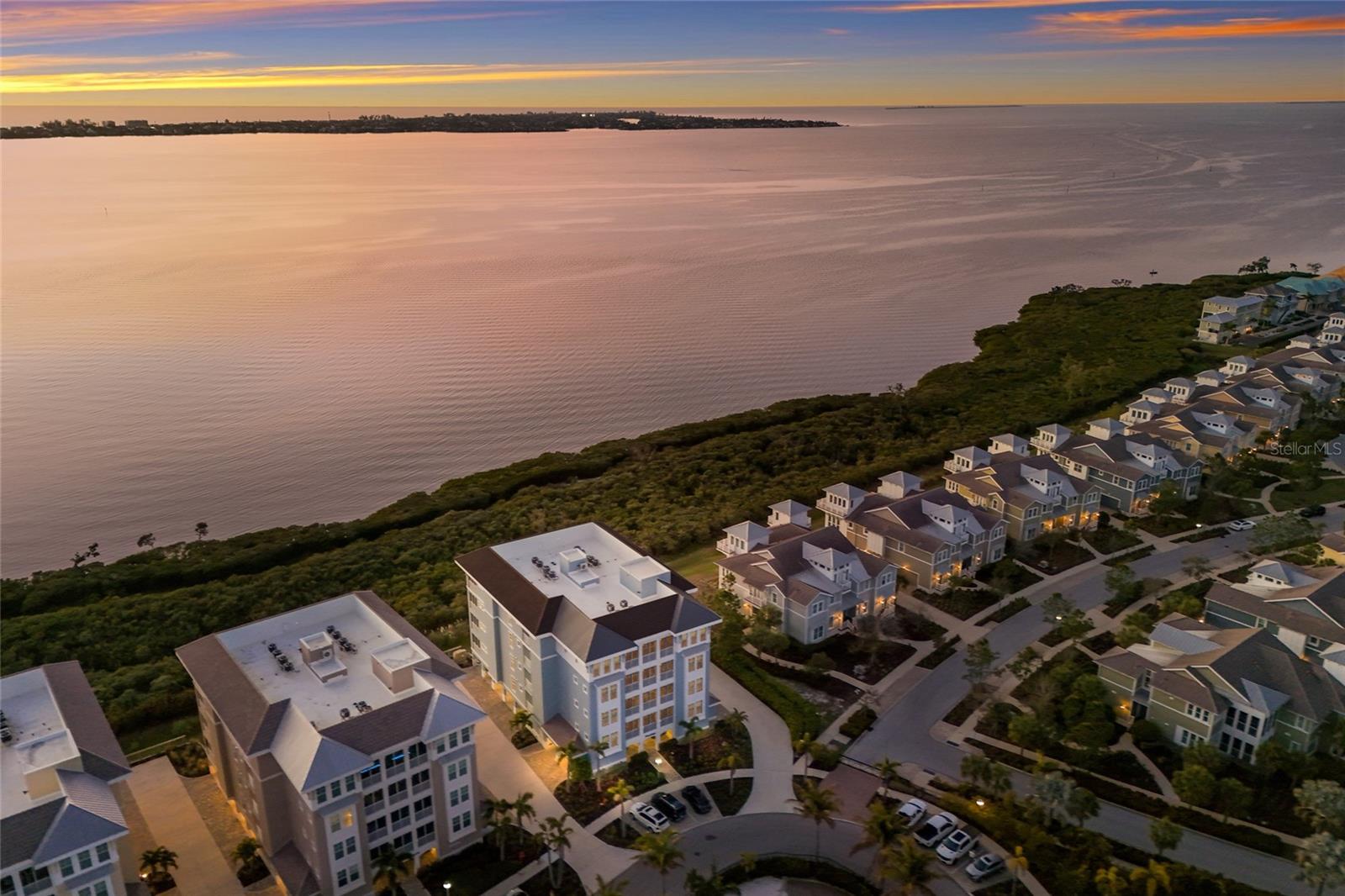 MARINA WALK ON ONE PARTICULAR HARBOUR 2 - Residential