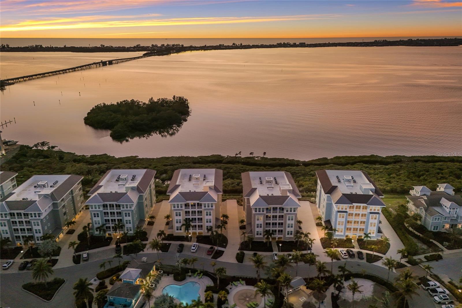 MARINA WALK ON ONE PARTICULAR HARBOUR 2 - Residential